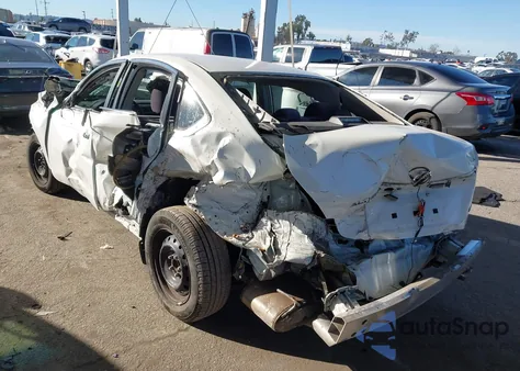 2013 Nissan Altima 2.5 S z USA, uszkodzony, nr VIN 1N4AL3AP4DN485198